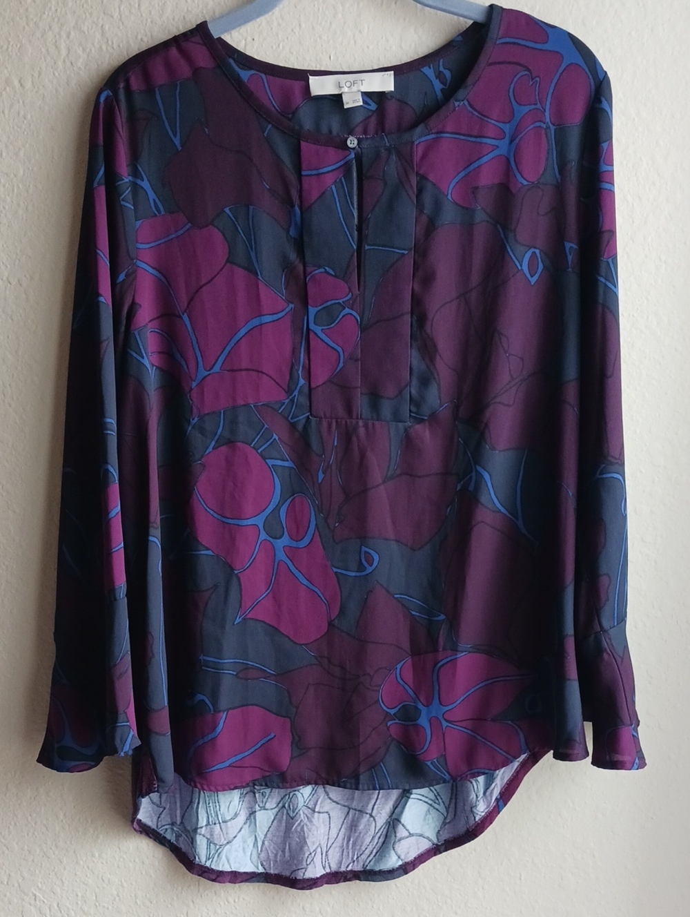 LOFT Women's Purple/Blue Floral Long-Sleeve Blouse Size Medium